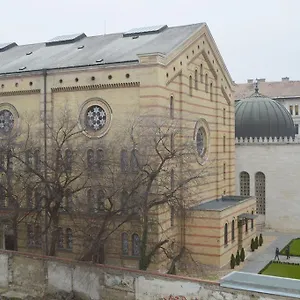 Synagogue View Guest House Budapeşte